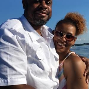 Meet your Posher, Iris